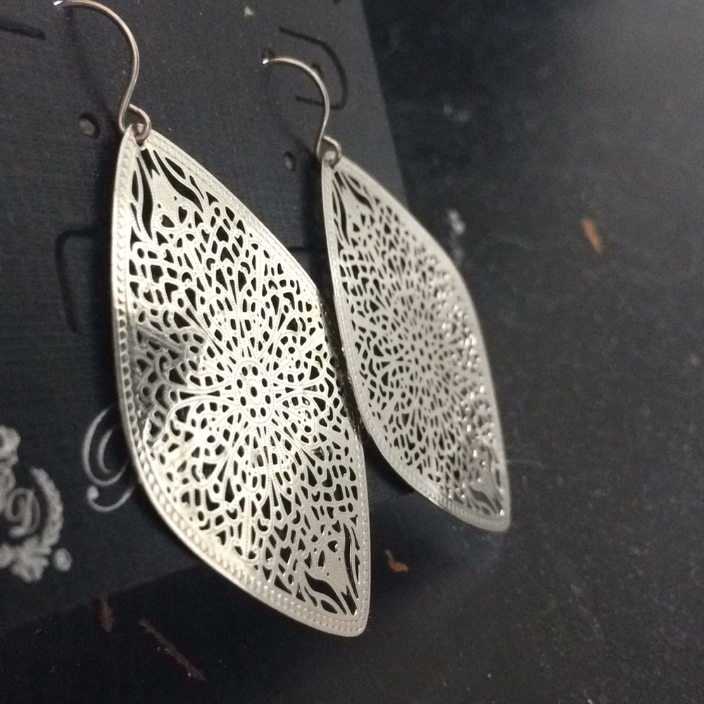 Premier Designs Earrings